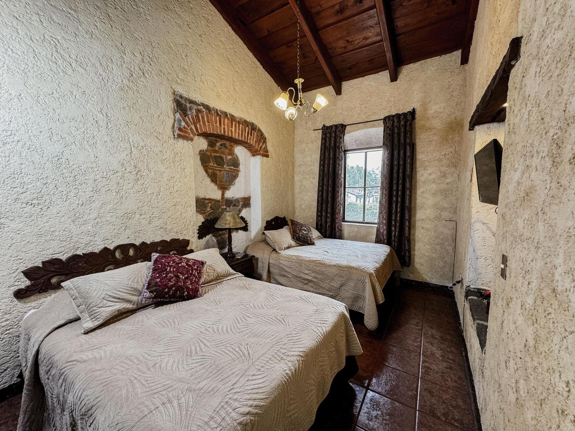 Hotel Real Plaza Antigua