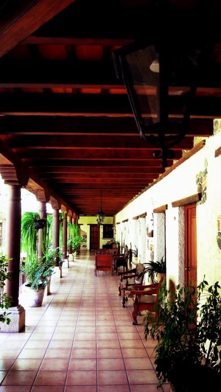 Hotel Real Plaza 4*